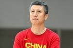 媒体人：中国男篮太局限于上线了 罚球线少个策应人找后门